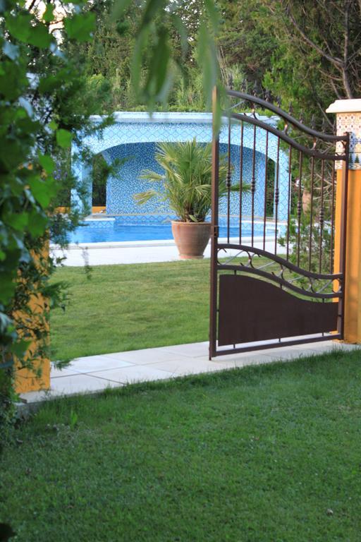 Gites Maisons De Vacances Domaine La Chamade קרפנטרה חדר תמונה