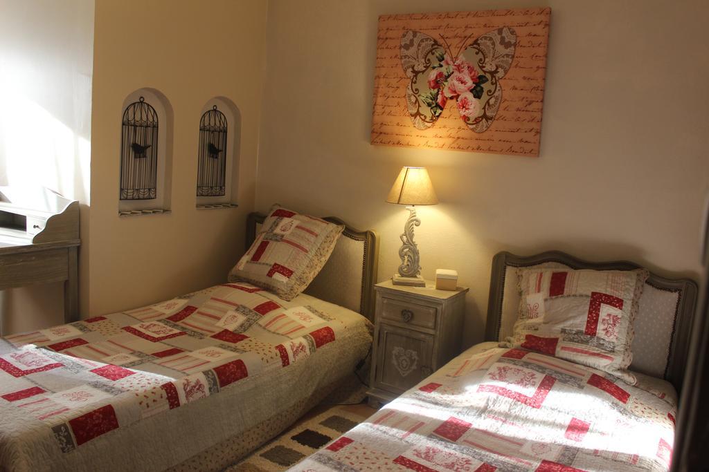 Gites Maisons De Vacances Domaine La Chamade קרפנטרה חדר תמונה