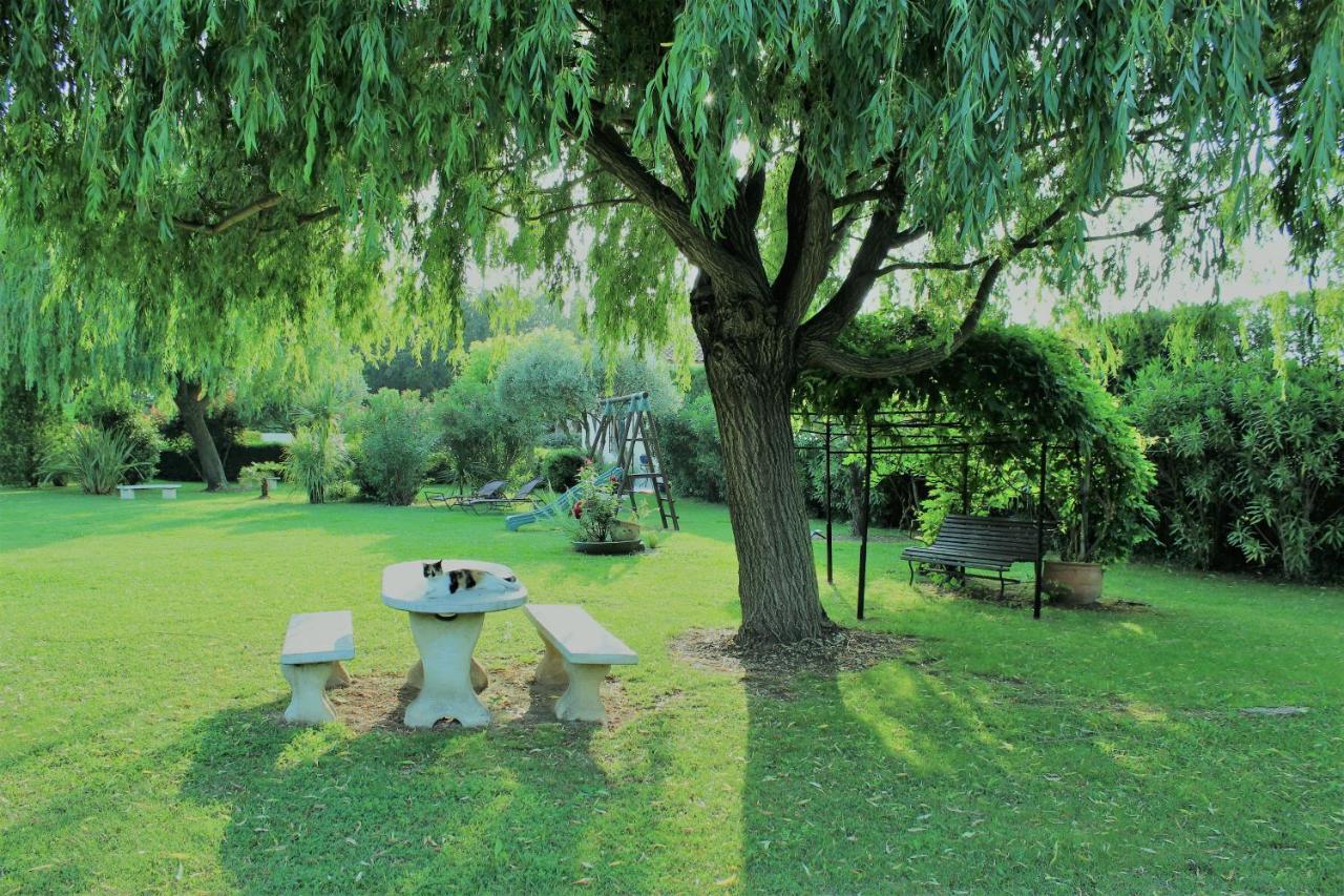 Gites Maisons De Vacances Domaine La Chamade קרפנטרה מראה חיצוני תמונה